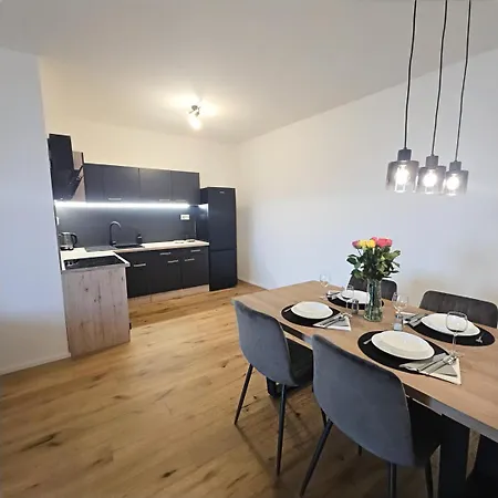 Premiovy S Klimatizaciou, Imperial Apartment, N3 קושיצה